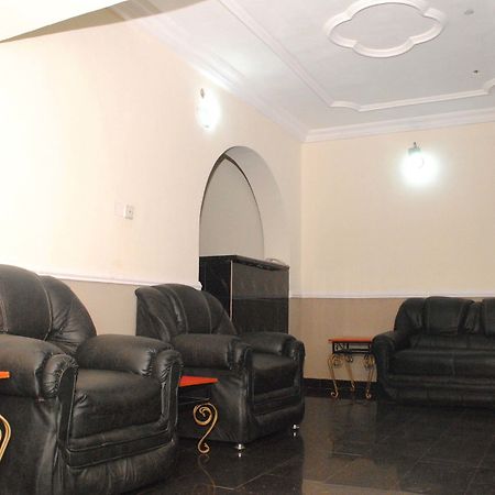 Aquatic Suites & Lounge Лагос Екстериор снимка