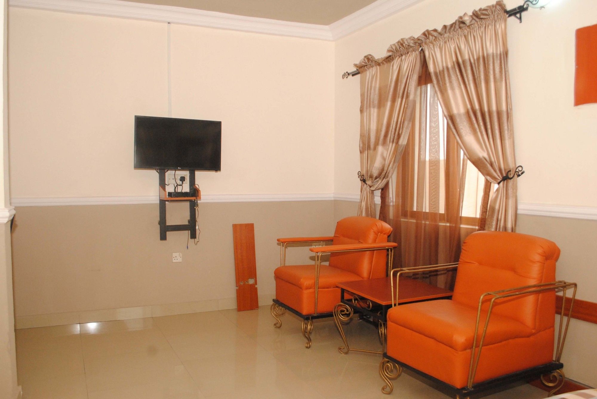 Aquatic Suites & Lounge Лагос Екстериор снимка